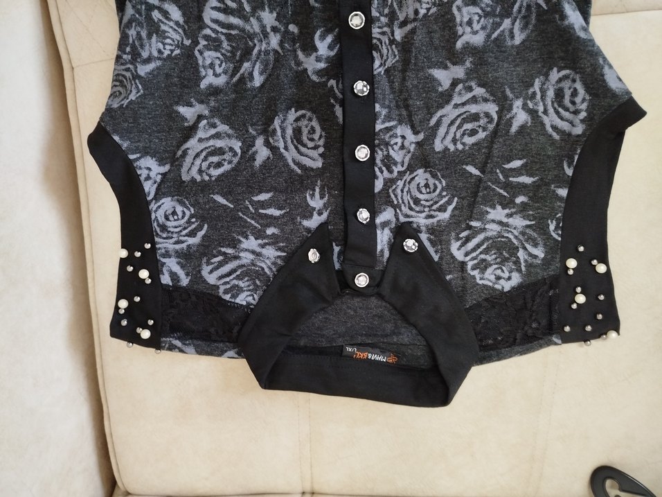 Dantel Detaylı Gri Desenli Uzun Tulum - Görsel 3