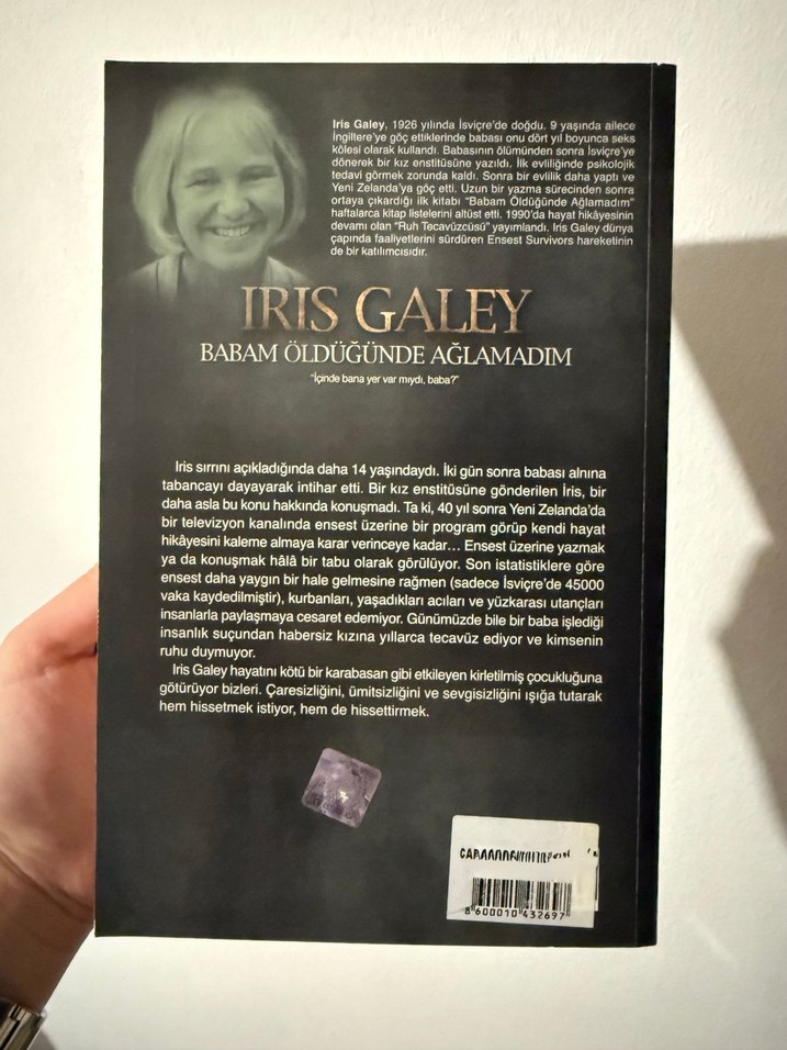 Babam Öldüğünde Ağlamadım - Iris Galey - Görsel 2