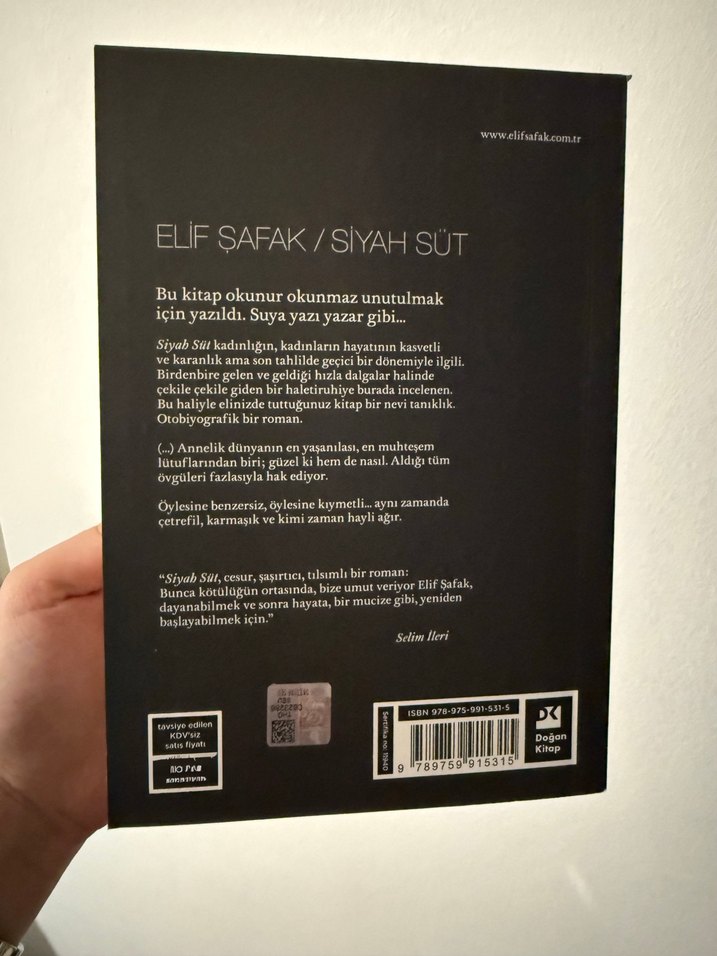 Elif Şafak - Siyah Süt Romanı - Görsel 2