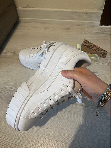 38,5 Beden Puma Mayze Leather Snekear