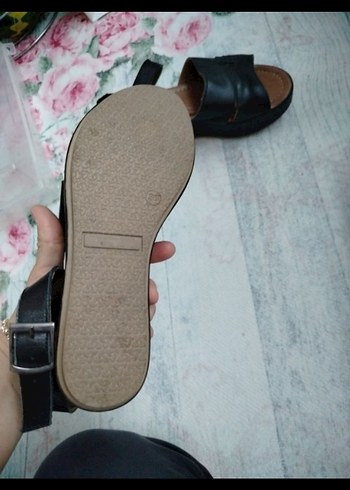 Gerçek deri Siyah Dolgu Topuklu Kadın Sandalet - Görsel 7