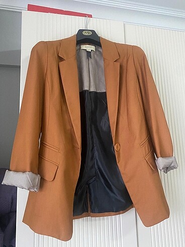 BERSHKA CEKET