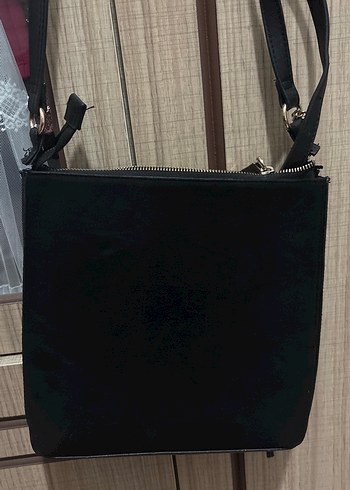 Siyah Deri Fermuarlı Kadın Çanta - Görsel 2