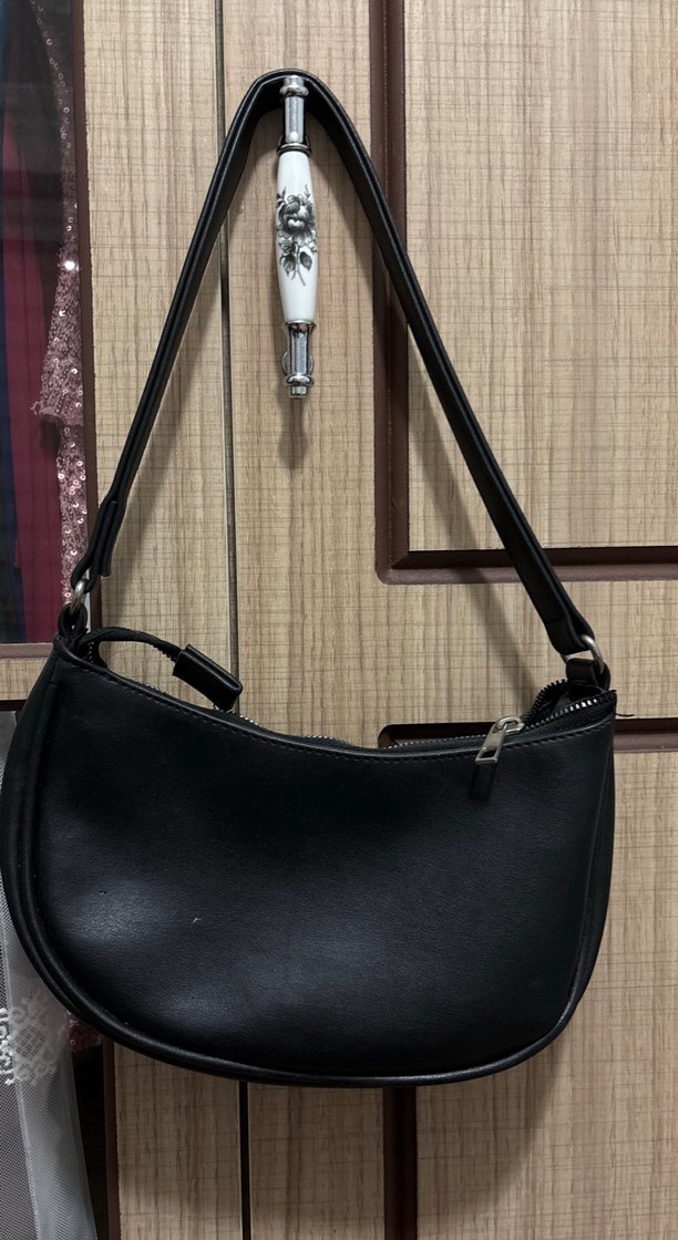 Siyah Deri Kadın Omuz Çantası - Görsel 2