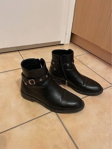 Nine West Ninewest bot
