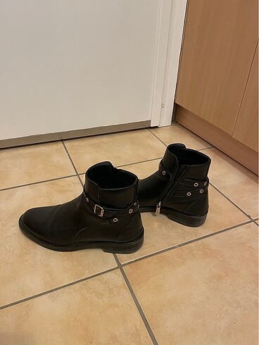 39 Beden Ninewest bot