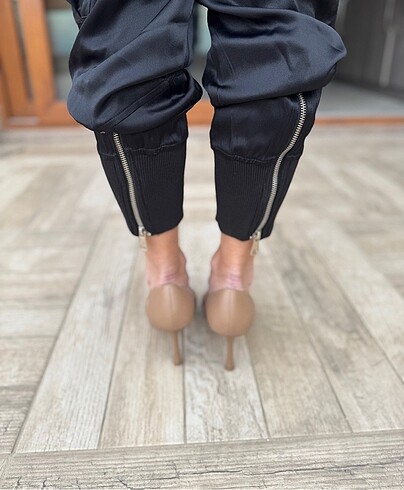 m Beden Zara saten pantolon