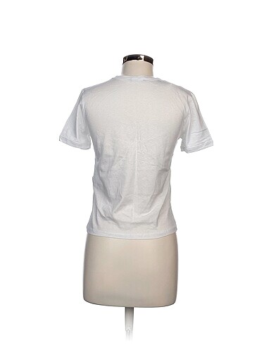 s Beden Zara T-shirt %70 İndirimli.