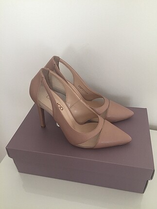 Derimod Stiletto 37 Nude