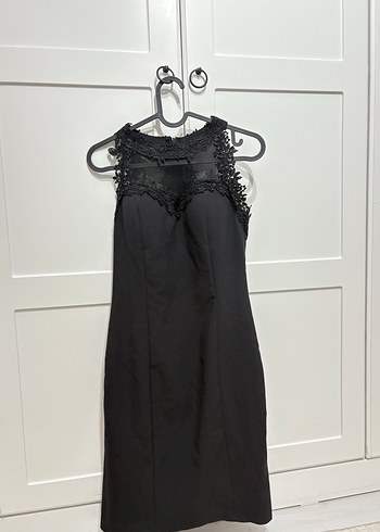 Siyah Dantelli Mini Elbise