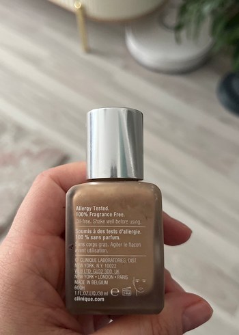 Clinique Superbalanced Fondöten Bej - Görsel 2