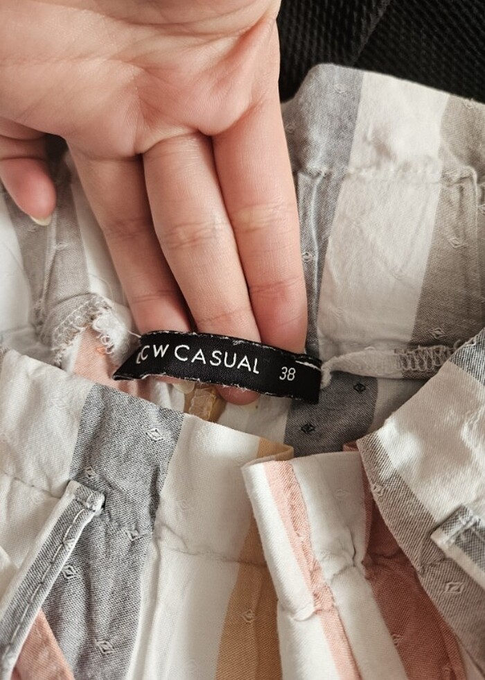 LCW LC Waikiki Casual 38 beden çizgili şort - Görsel 5