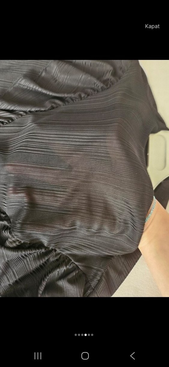 Uzun Kollu Siyah V Fırfırlı Tül Elbise - Görsel 4