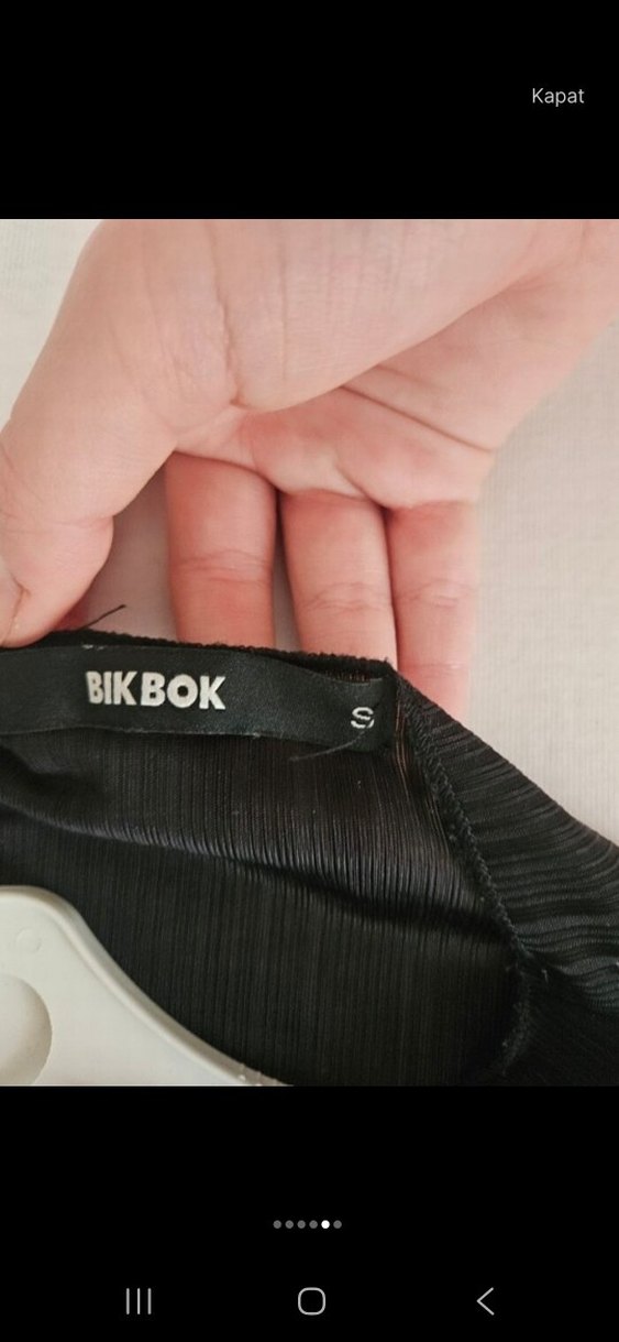 Uzun Kollu Siyah V Fırfırlı Tül Elbise - Görsel 5