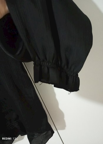 Kadın Siyah Fırfırlı Gotik Bluz - Görsel 2
