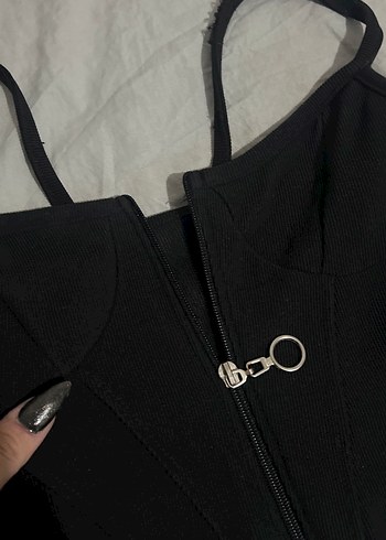 Siyah Fermuarlı Gotik Straplez - Görsel 2