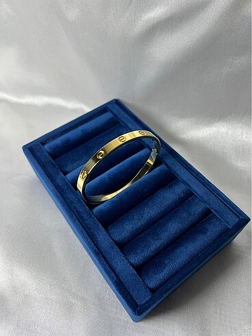 Cartier Kelepçe Bileklik