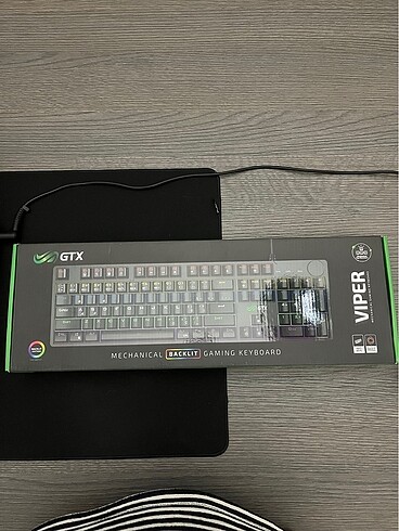 GTX RGB IŞIKLI OYUNCU KLAVYESİ