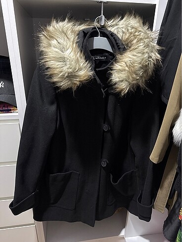 Zara mont