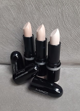 Mac concealer 