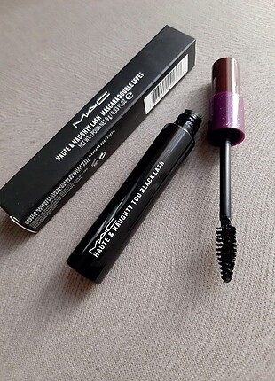 Mascara
