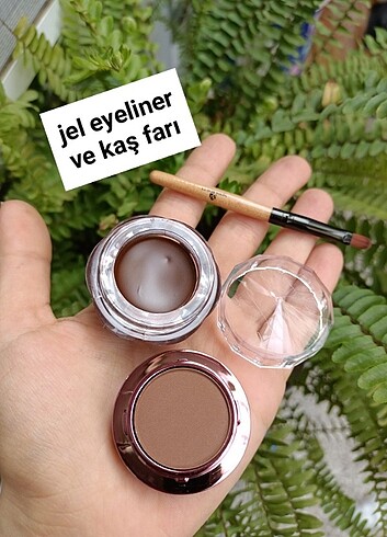Jel eyeliner