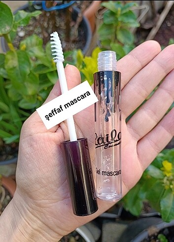 Şeffaf mascara