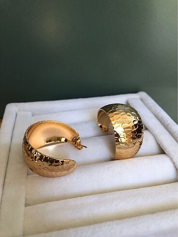 Plakalı Gold Halka Çelik Küpe - Görsel 5