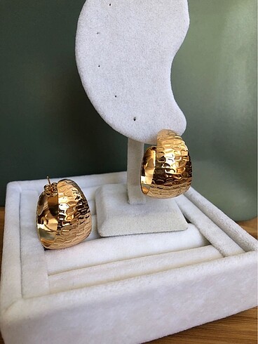 Plakalı Gold Halka Çelik Küpe - Görsel 8