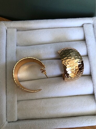 Plakalı Gold Halka Çelik Küpe - Görsel 7