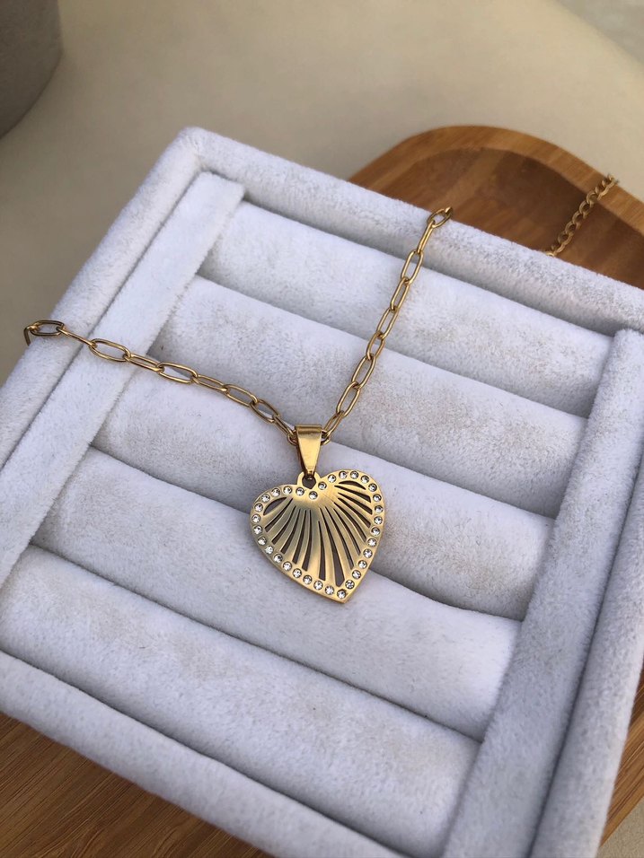 Altın Renkli Çelik Kalp Kolye - Görsel 2