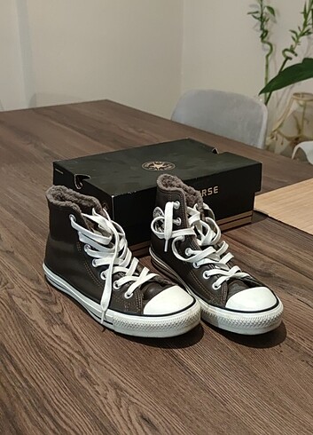 37 Beden kahverengi Renk Converse Ayakkabı
