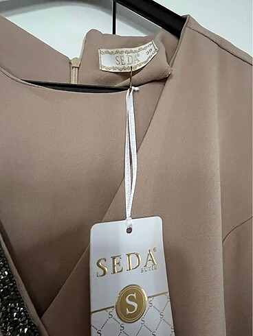 38 Beden ten rengi Renk Tesettür elbise