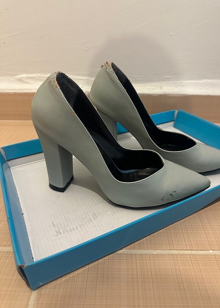 Kalın topuklu sivri burun klasik topuklu ayakkabı - Görsel 2