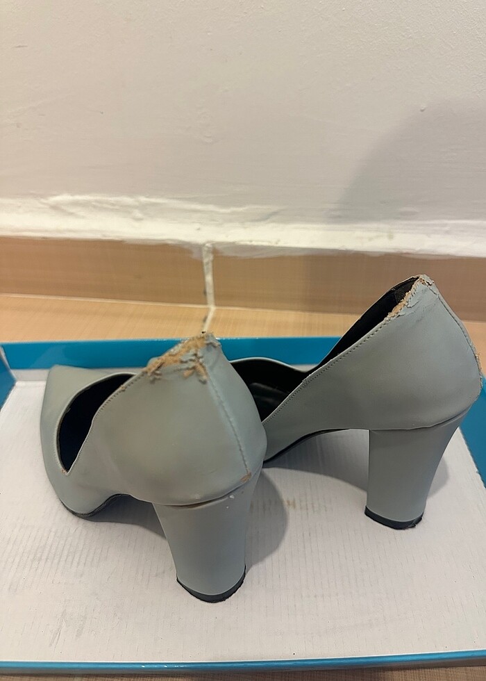 Kalın topuklu sivri burun klasik topuklu ayakkabı - Görsel 5