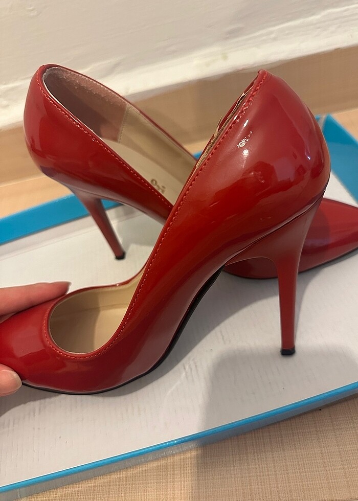 Stiletto sivri burun kırmızı topuklu ayakkabı - Görsel 4