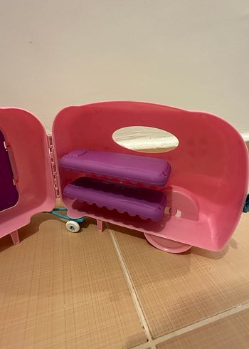 Pembe Oyuncak Araba ve Karavan - Görsel 4