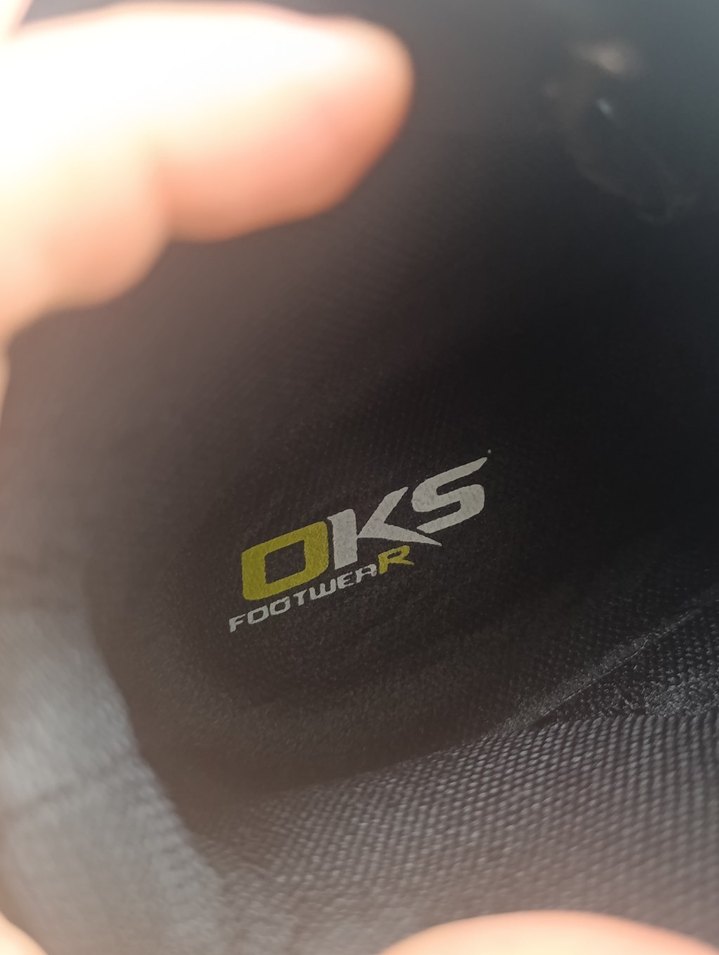 Siyah bot - Görsel 2