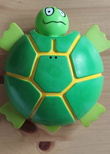 Renkli Yeşil Kaplumbağa Su Oyuncağı - Görsel 3