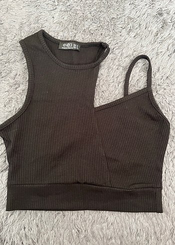 Siyah crop