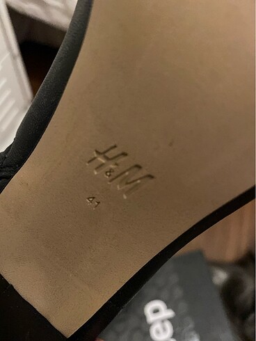 40 Beden Siyah kadın bot h&m