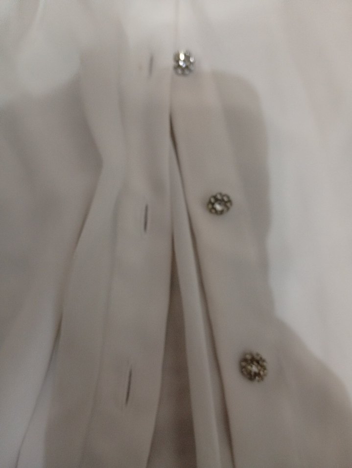 Beyaz Düğmeli Keten Kadın Gömlek - Görsel 5