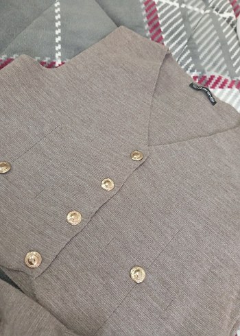 Düğmeli Gri kalın triko takım - Görsel 2