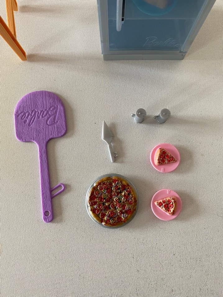 Barbie Oyuncak Pizza Fırını Seti - Görsel 3