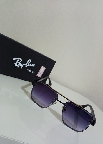  Beden Ray-Ban Siyah Minimalist Erkek Güneş Gözlüğü