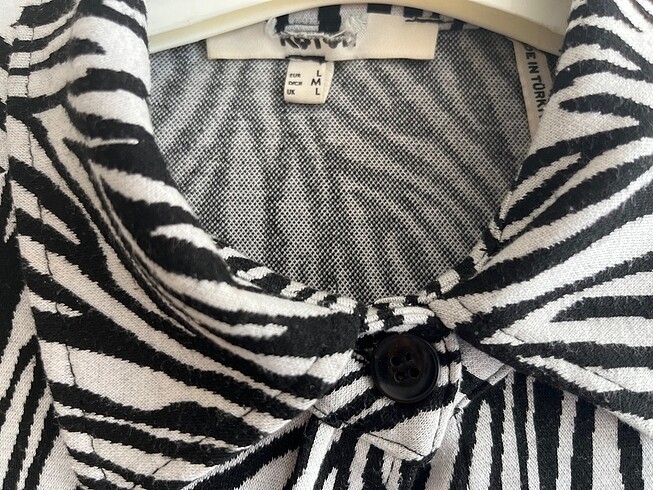 Koton Zebra desenli gömlek