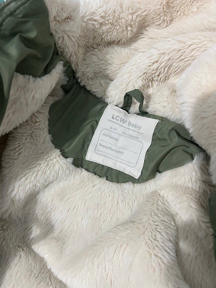 Kız Çocuk Yeşil Kapüşonlu Kürklü Mont - Görsel 4