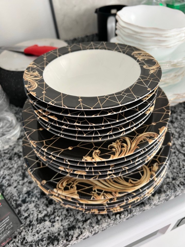 Altın Motifli Siyah Yemek Tabağı Seti - Görsel 2