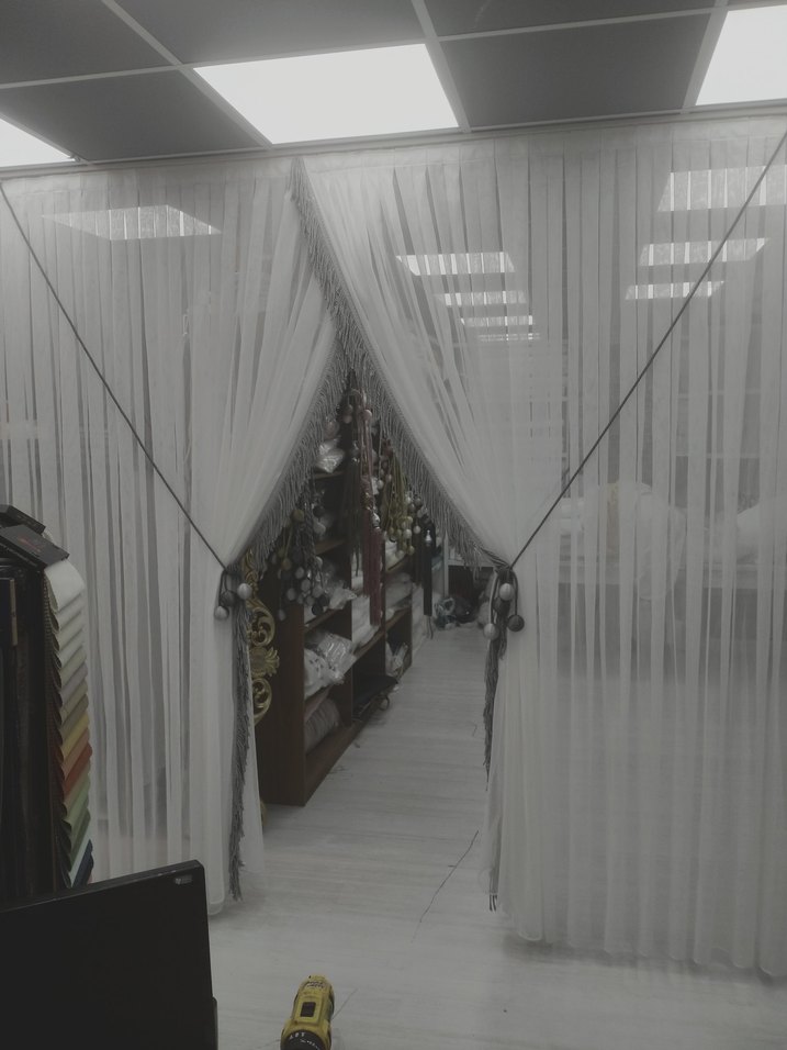 Tül Perde eni 360 boyu 250 sık pileli   aksesuarları hediyedir. - Görsel 3