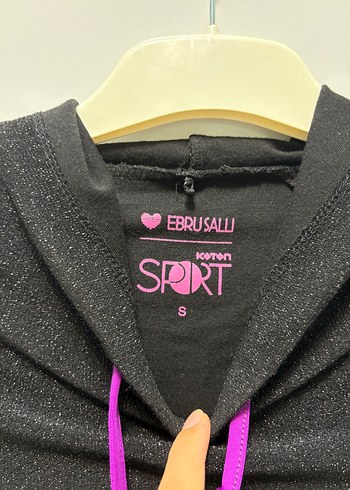 s Beden mor Renk Koton Mor Şerit Detaylı Siyah Simli Kapüşonlu Kadın Sweatshirt